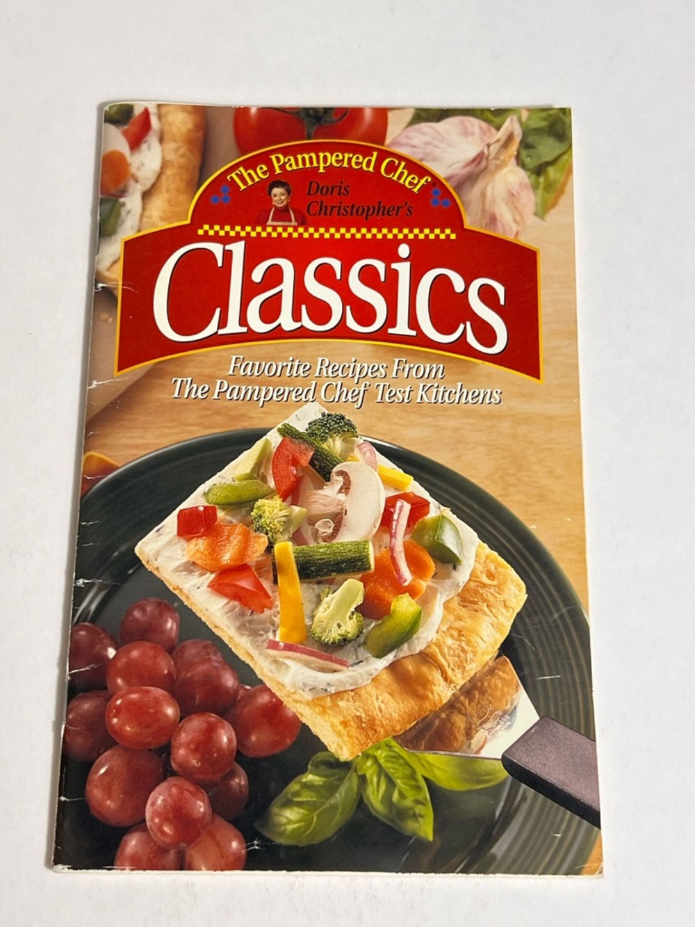 VTG The Pampered Chef Classics Cookbook Recipes Doris Christopher 1999